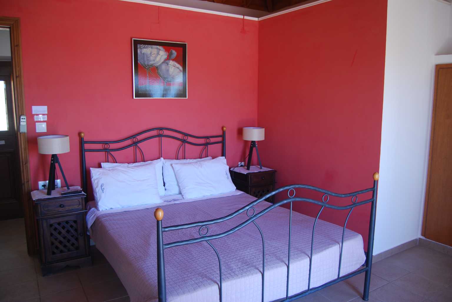 villa elena master bedroom double bed